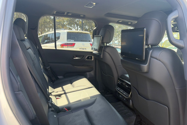 2022 MY24 Toyota LandCruiser FJA300R Sahara SUV Image 7