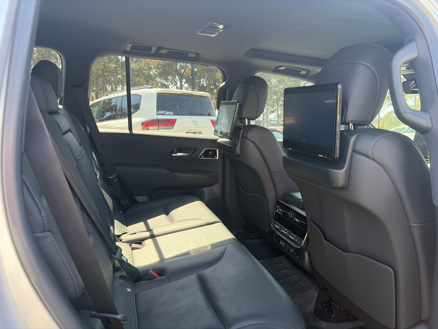 2022 MY24 Toyota LandCruiser FJA300R Sahara SUV Image 7