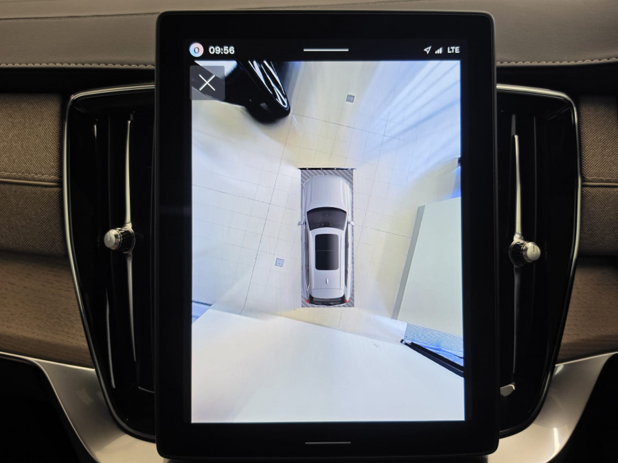 2025 MY26 Volvo XC90 L Series Ultra B5 Dark SUV Image 12
