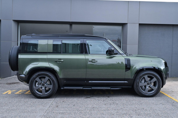 2026 Land Rover Defender L663 110 D350 X-Dynamic HSE SUV image 5
