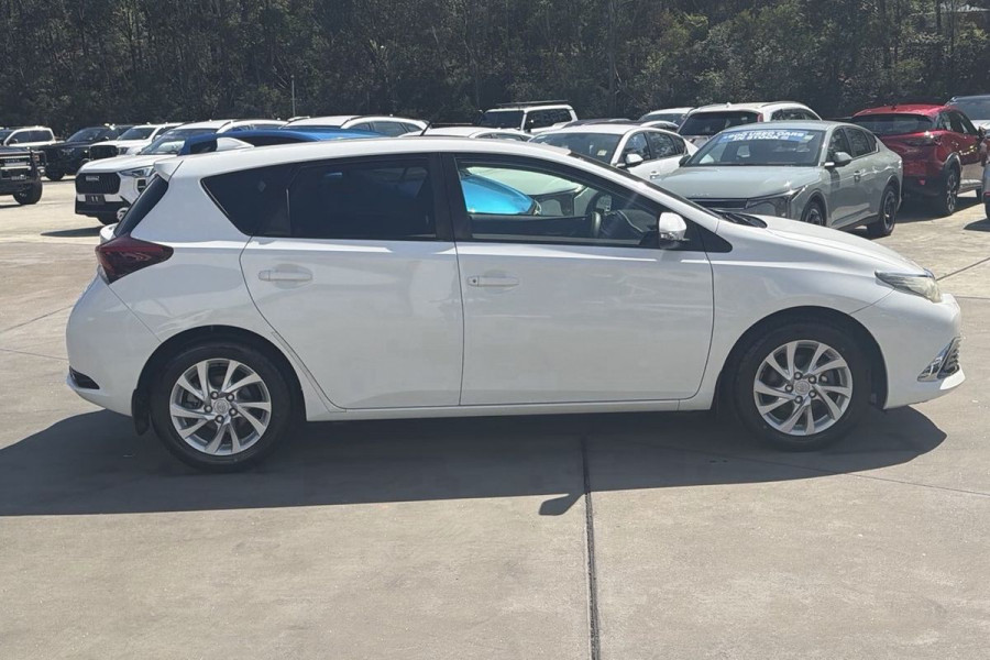 2017 Toyota Corolla ZRE182R Ascent Sport Hatch Image 3