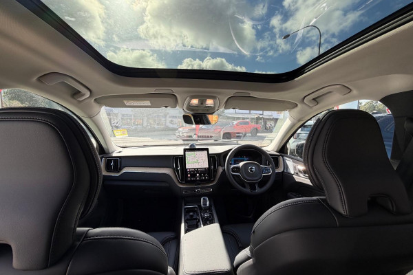 2025 MY26 Volvo XC60 UZ Ultra B5 Dark SUV Image 6