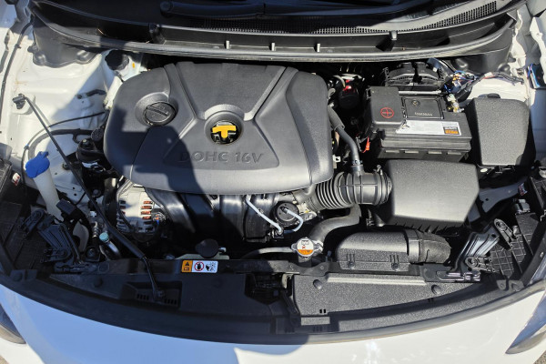 2015 MY16 Hyundai i30 GD3 Series II Active X Hatch Image 19