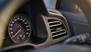 Elantra An interior you'll feel at home with.