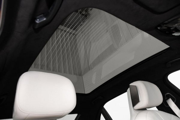 2024 BMW 7 Series G70 740i M Sport Sedan image 25