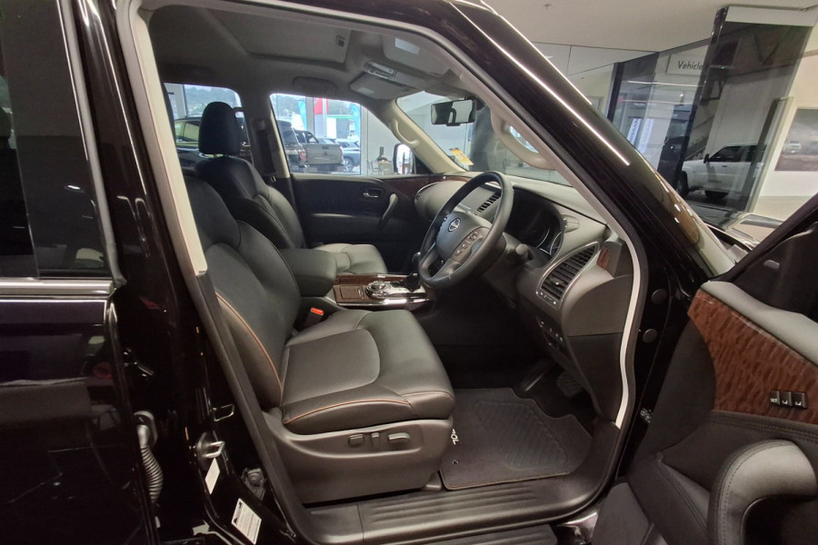 2024 Nissan Patrol Y62 Series 5 Ti-L SUV Image 10