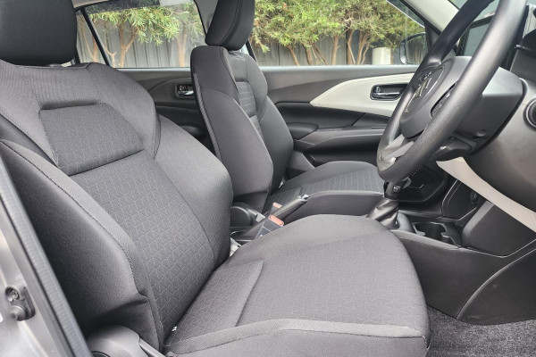 2026 Suzuki Swift UZ Hybrid Hatch Image 17