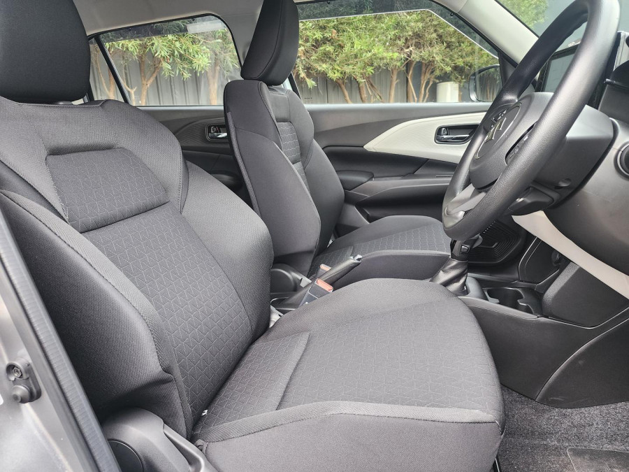 2026 Suzuki Swift UZ Hybrid Hatch Image 17