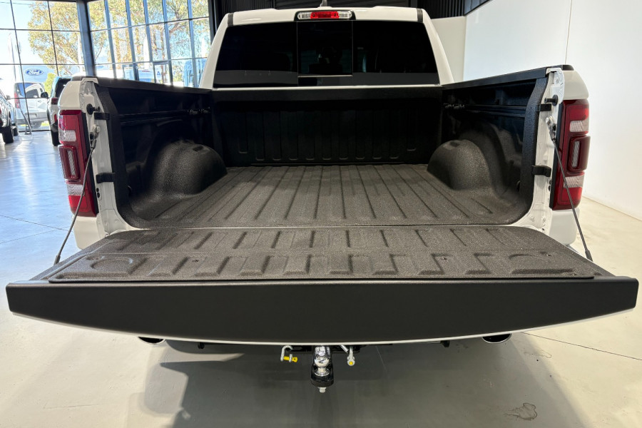 2024 Ram 1500 DT Laramie Ute Image 7