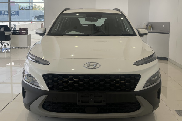 2022 Hyundai KONA OS.V4  SUV Image 5