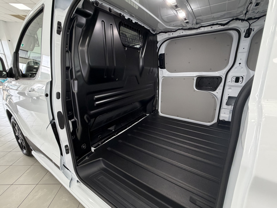 2026 MY27 Ford Transit Custom AV Sport SWB Van Image 13