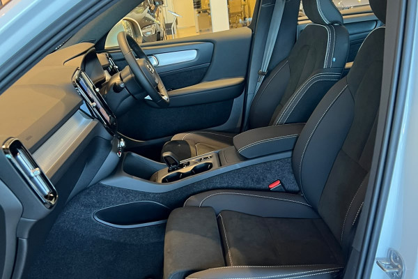 2026 Volvo XC40 XZ Plus B4 SUV Image 11