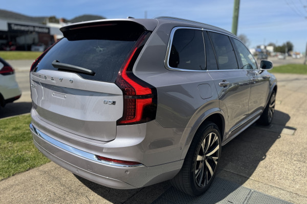 2025 MY26 Volvo XC90 L Series Plus B5 Bright SUV Image 5