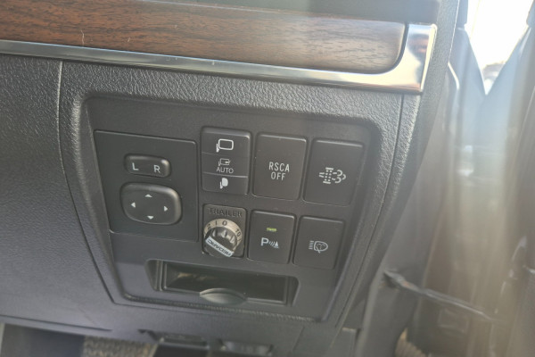 2019 Toyota LandCruiser VDJ200R VX SUV Image 22