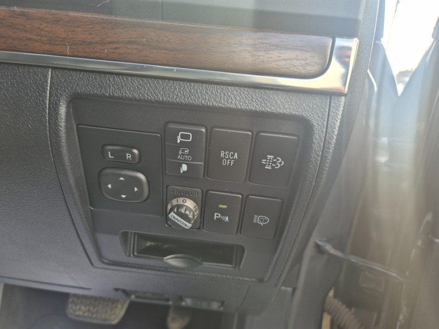 2019 Toyota LandCruiser VDJ200R VX SUV Image 22