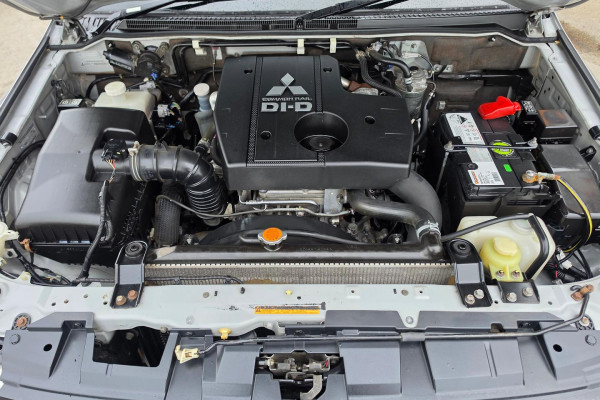 2008 Mitsubishi Pajero NS GLX SUV Image 23