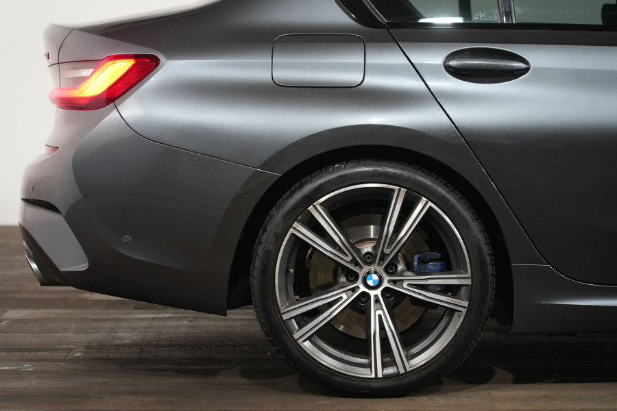 2021 BMW 3 Series 30i M Sport Sedan Image 6