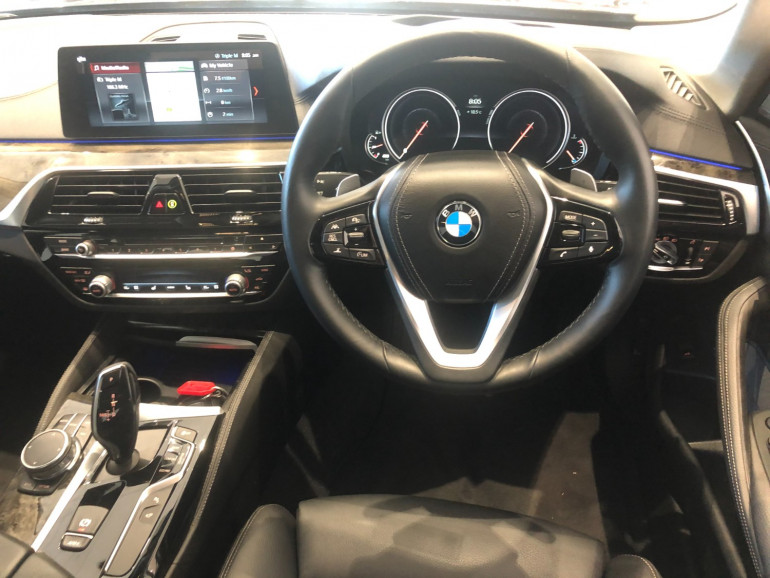 2018 BMW 5 Series G30 Turbo 530i Luxury Line Sedan Image 6