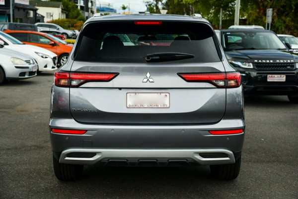 2024 Mitsubishi Outlander ZM LS SUV