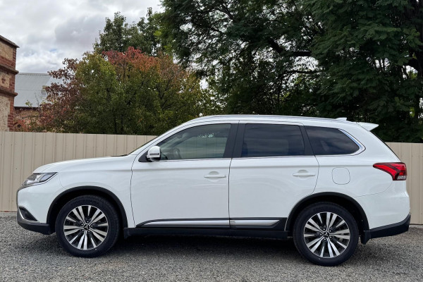 2020 MY21 Mitsubishi Outlander ZL LS SUV Image 5