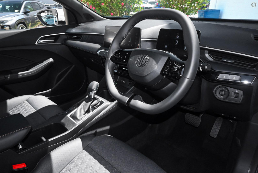 2025 MG MG3  Essence Hatch Image 6
