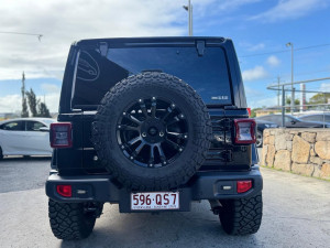 2019 Jeep Wrangler JL Overland SUV