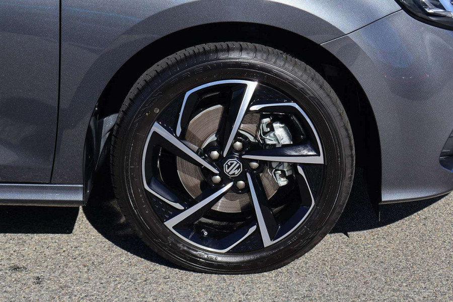 2026 MY25 MG MG5 AP32 Essence Sedan Image 17