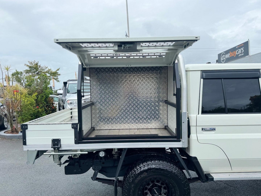 2023 Toyota LandCruiser VDJ79R WorkMate Double-Cab Cab-Chassis Image 15