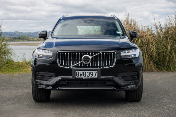 2024 Volvo XC90 B5 AWD PLUS SUV Image 2