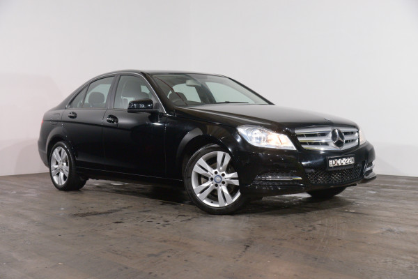 Mercedes-Benz C200 Avantgarde Mercedes-Benz C200 Avantgarde Auto