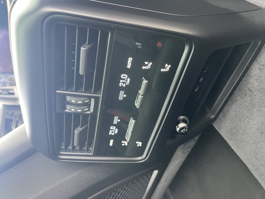 2024 Porsche Cayenne 9YA II GTS SUV Image 44