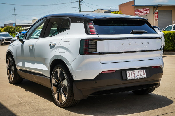 2023 MY24 Volvo EX30  Single Motor Extended Range Ultra SUV Image 3