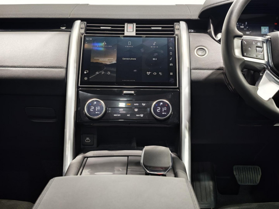 2025 Land Rover Discovery Series 5 D350 S SUV Image 29