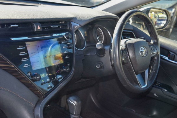 2020 Toyota Camry AXVH71R SL Sedan Image 15