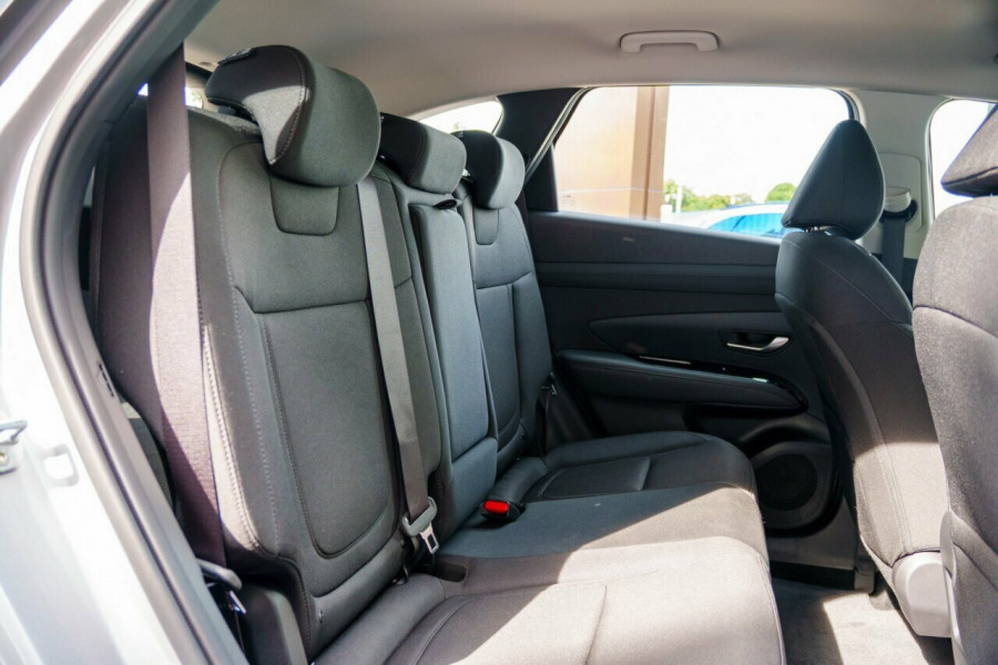 2026 Hyundai Tucson hybrid NX4.V4 BASE MODEL SUV Image 9