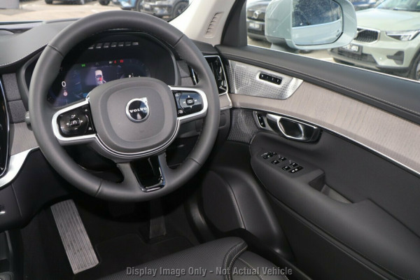 2026 Volvo XC90 L Series Ultra B5 Dark SUV Image 7
