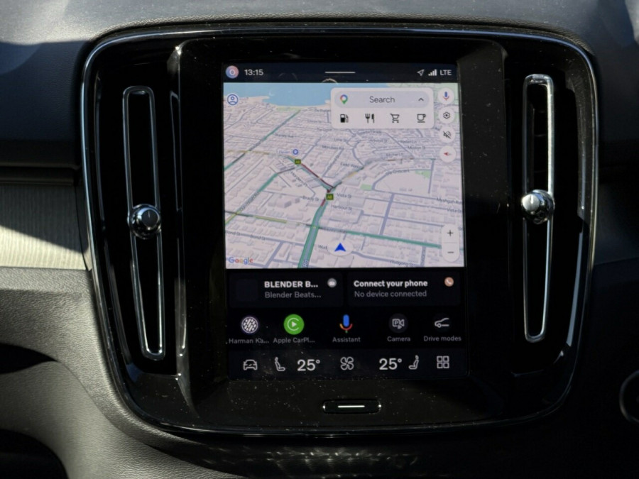 2025 Volvo XC40 XZ Plus B4 SUV Image 14
