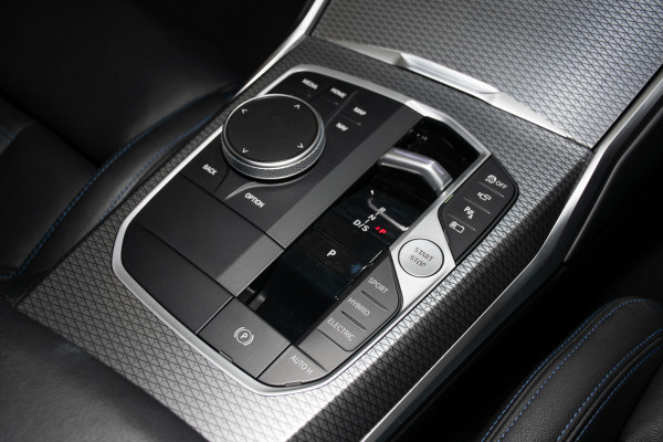 2022 BMW 3 Series 30e M Sport Phev Sedan image 18
