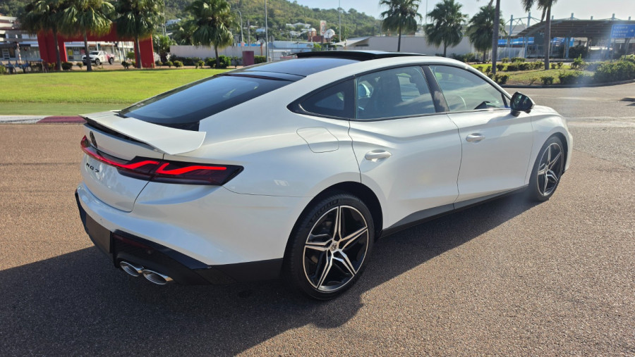 2025 MG MG7  Essence Sedan Image 16