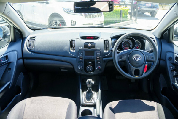 2011 MY12 Kia Cerato TD Si Hatch Image 15