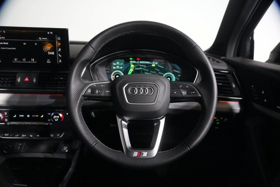 2025 Audi Q5 FY 55 TFSI e S Line SUV Image 15