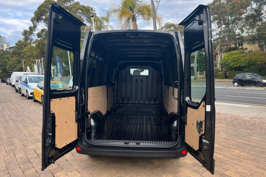 2024 MY25 Renault Master X62 Phase 2 Pro 110kW Van Image 10