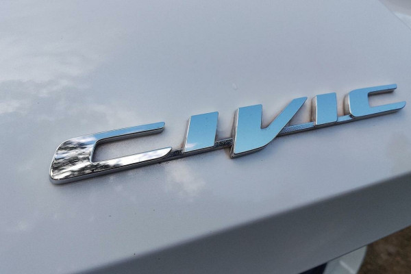 2012 Honda Civic 9th Gen VTi-L Hatch Image 6