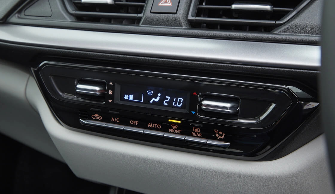 Easy access climate controls Image
