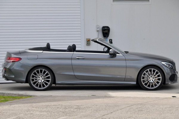 2016 Mercedes-Benz C-Class A205 C300 Convertible image 3