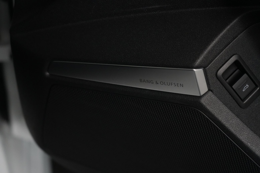 2023 Audi RS 3 Hatch Image 32