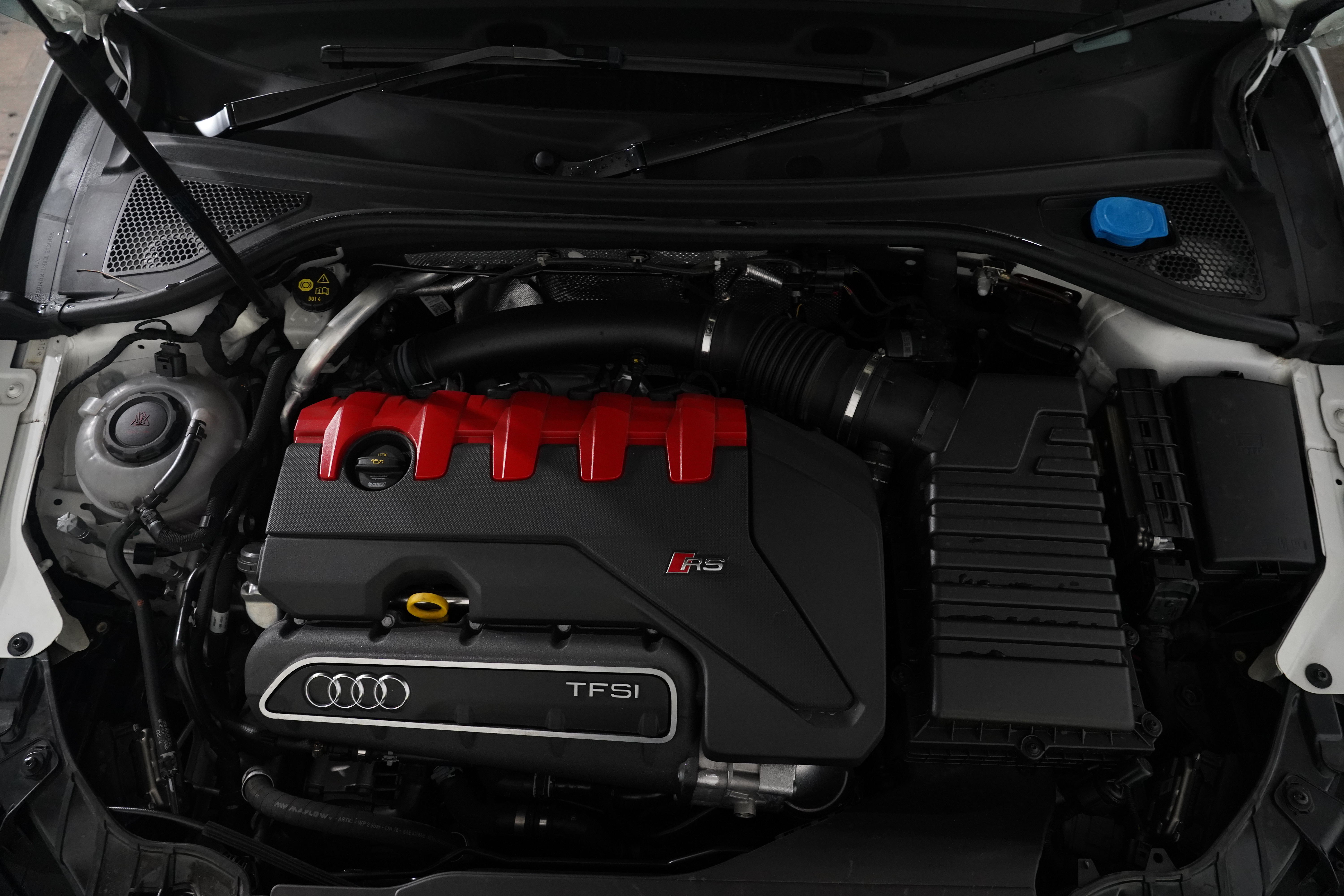 2020 Audi Rs 3 Audi Rs 3 2.5 Tfsi Quattro Carbon Editn 7 Sp Auto S-Tronic 3 2.5 Tfsi Quattro Carbon Editn Sedan Image 31