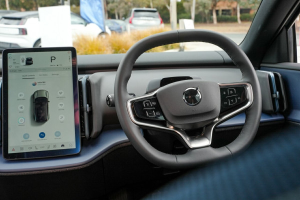2024 MY25 Volvo EX30  Single Motor Extended Range Ultra SUV Image 30