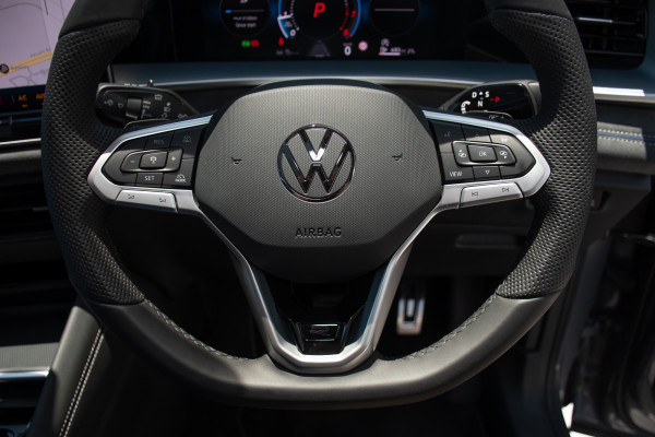 2025 Volkswagen Tayron R4 195TSI R-Line SUV image 12