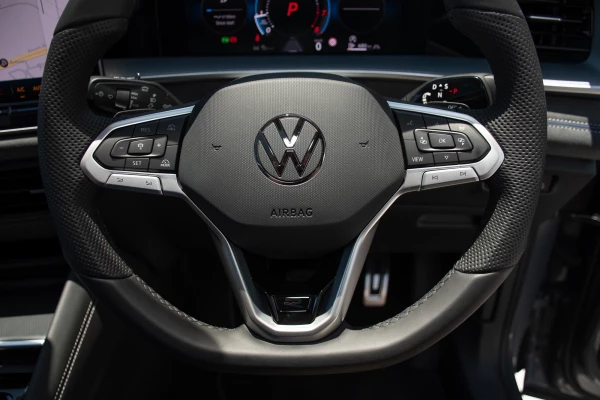 2025 Volkswagen Tayron R4 195TSI R-Line SUV Image 12